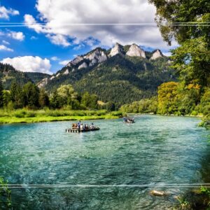 Wycieczka szkolna w Pieniny – 3 dni | Zamki, Trzy Korony i spływ Dunajcem (aktywnie)